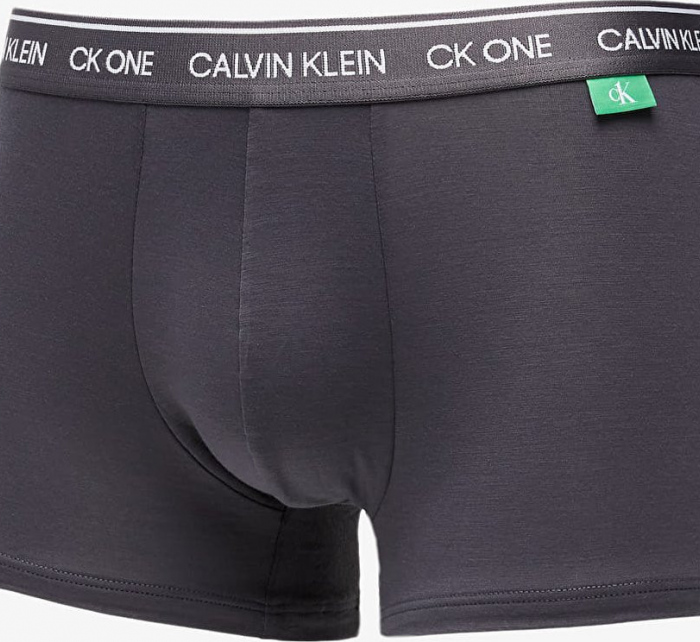 Pánské boxerky CK ONE NB2327E - C4A - Světle šedá - Calvin Klein