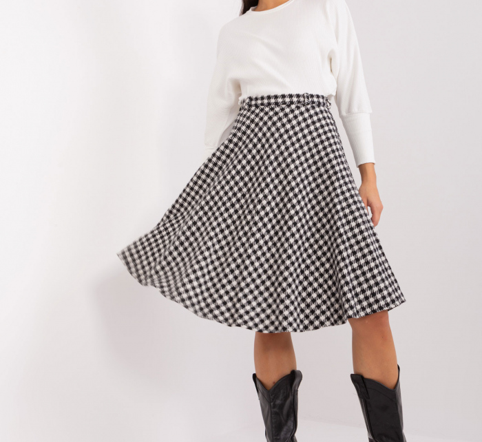 Dámská pletená sukně LK SD 508387 1.12P Bílá s černou - FPrice